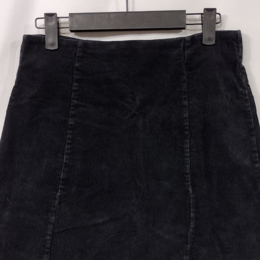 Brandy Melville A-line Corduroy Skirt Women's OS Black Preppy Academia Y2K 90s - Picture 2 of 7